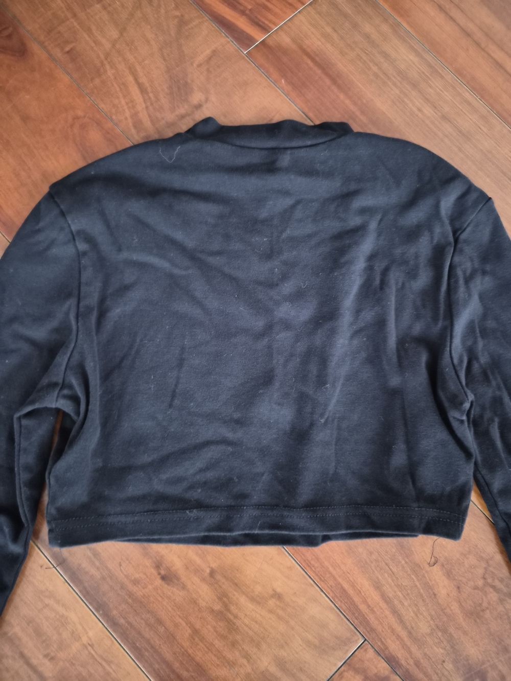 Black Long Sleeve Mock Neck Crop Top - Size XS - Picture 12 of 13